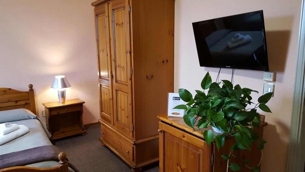 Hotel Calaluna ビエッラ エクステリア 写真